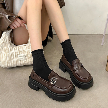 Ženske kožne loafers bez vezivanja, s okruglim vrhom i debelim petom, PU gornji dio, gumena podplata, britanski stil