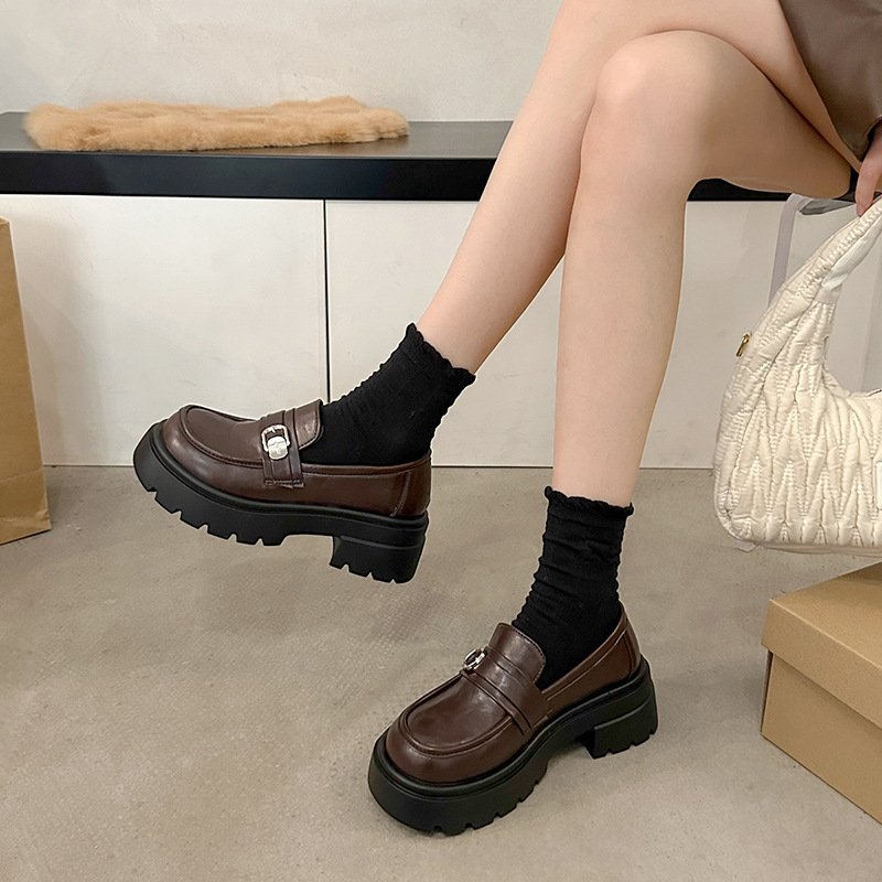 Ženske kožne loafers bez vezivanja, s okruglim vrhom i debelim petom, PU gornji dio, gumena podplata, britanski stil