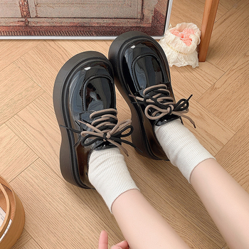 Mindennapi loaferek kerek orrúval, PU felsőrész, gumi talp, középmagas sarok 3–5 cm, PU talpbetét