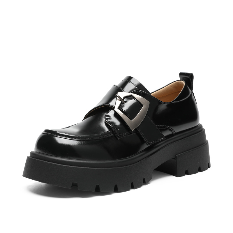 Mokasine - školski stil, okrugli vrh, PU gornji dio, kopčanje na Velcro traku, 3-5 cm peta