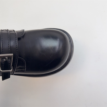 Gyerekeknek szóló casual cipő Velcro-összehúzóval, alacsony felső rész, gumírozott talp, felső anyag: szuperrost, Koreai stílusú hercegnő dizájn