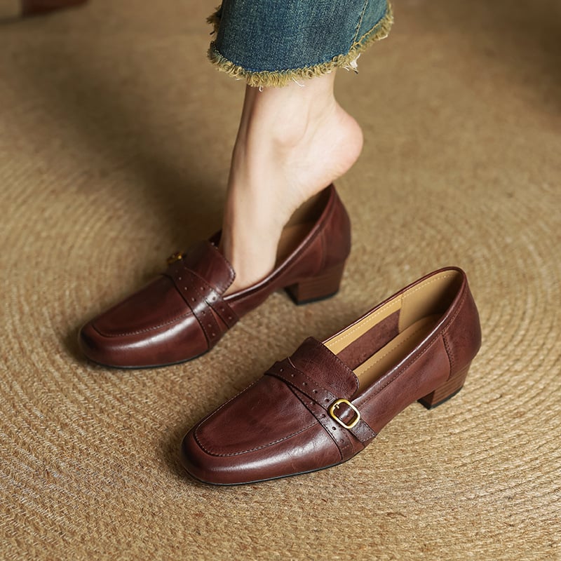 Női Mary Jane cipő, kerek orr, felső rész marha bőréből, középmagas, vastag sarkú 3-6 cm, slip-on dizájn