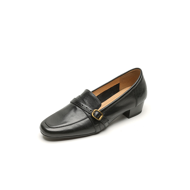 Női Mary Jane cipő, kerek orr, felső rész marha bőréből, középmagas, vastag sarkú 3-6 cm, slip-on dizájn