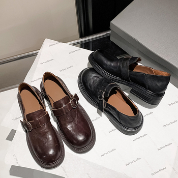 Bőr loaferek, retro stílus, kerek orr, magas felső rész, vastag sarok (>8 cm), gumi talp