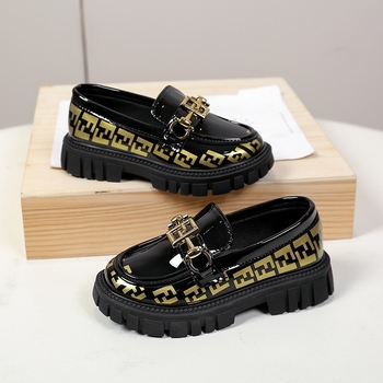 PU bőr loafer lányoknak — alacsony felső rész, gumírozott talp, textil belső talp, kopásálló