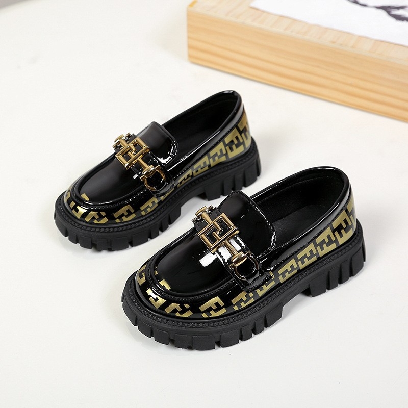 PU bőr loafer lányoknak — alacsony felső rész, gumírozott talp, textil belső talp, kopásálló