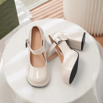 Bőr Mary Jane cipő, kerek orrú, 6–8 cm vastag sarok, gumitalp