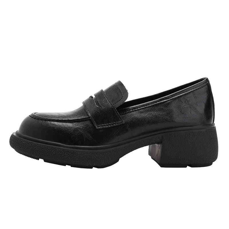 Loafer cipők kerek orrú, középtok (3–5 cm), vastag sarok, felső rész: szuper rost, gumi talp