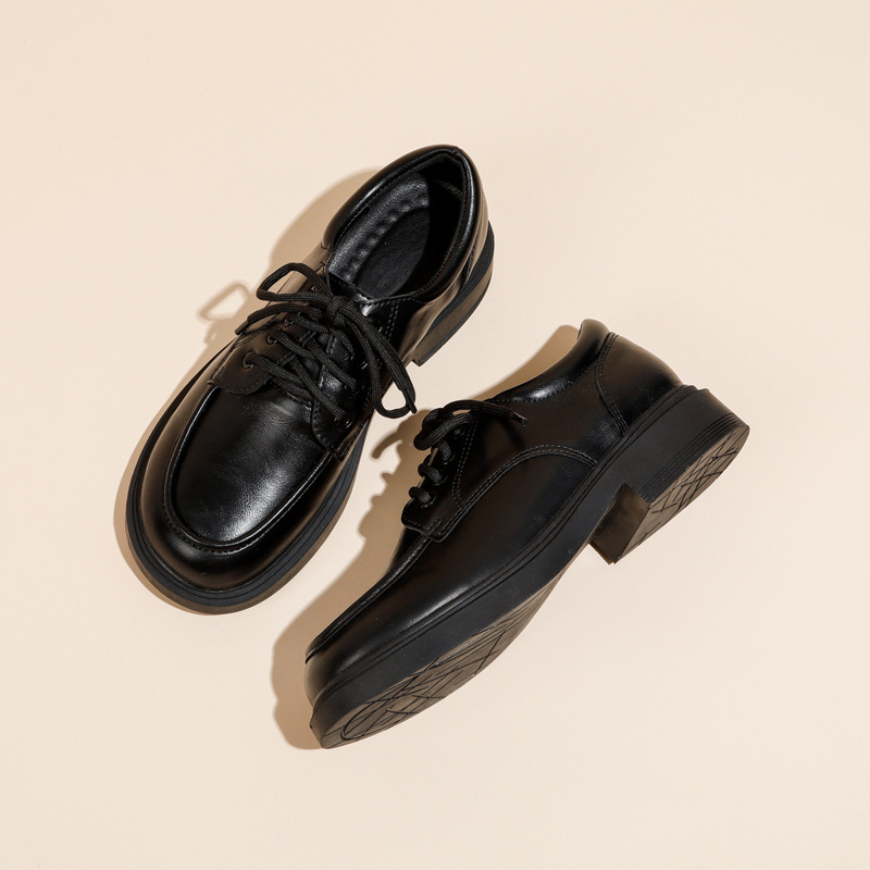 Ženski loaferi s debelom platformom i vezicama, okrugla špička, gornji dio od mikrovlakana, unutrašnjost od mikrovlakana, gumena potplat, srednje visoka peta 3–5 cm