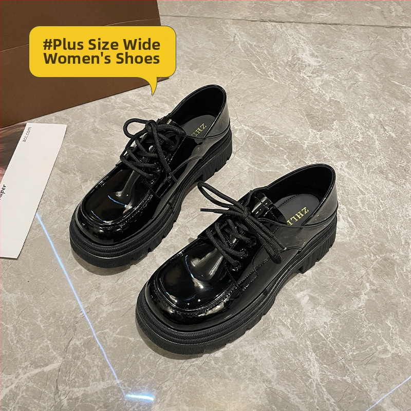 Kožni loafer s kvadratim vrhom, dvostruki sloj kože na gornjem dijelu, elastika za zatvaranje, srednja peta 3–5 cm