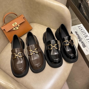 Ženské loafery s vrchným dielom z dvoch vrstiev hovädzej kože, korejský štýl, stredná päta 3–5 cm, gumová podrážka, EVA vložka