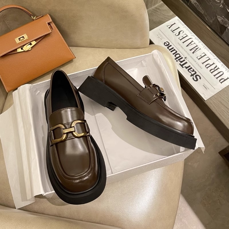 Ženské loafery s vrchným dielom z dvoch vrstiev hovädzej kože, korejský štýl, stredná päta 3–5 cm, gumová podrážka, EVA vložka