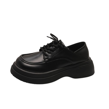 Platformos női loaferok mikroszálas felsőrésszel, kerek orr, fűzős, vastag talp, ősz 2024