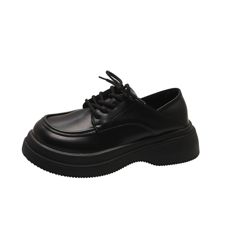 Platformos női loaferok mikroszálas felsőrésszel, kerek orr, fűzős, vastag talp, ősz 2024