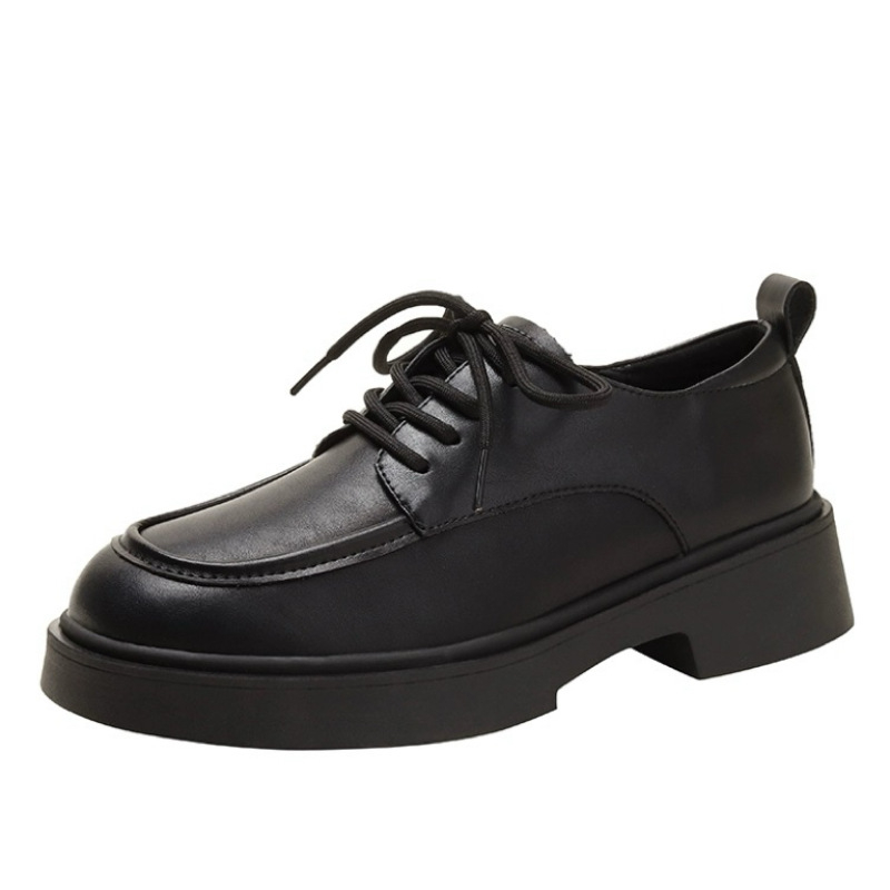 Női bőr loaferek brit stílusban, kerek orrú, felsőrész két réteg marhabőrből, középmagas sarka 3-5 cm, gumitalp, belső rész műbőr