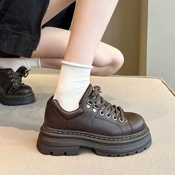 Női mokaszsinok – Kerek orr; Felső rész mikroszálas; Talp gumi; Alacsony sarok 1–3 cm; Mindennapi