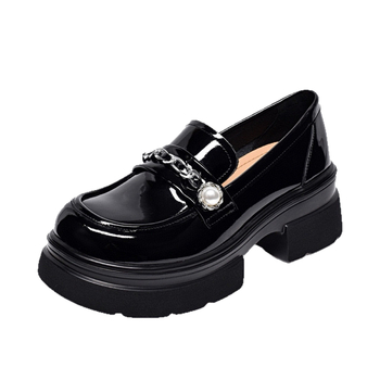 Ženski loaferi s perlama i platformom, slip-on, kožna obuća, okrugli vrh, niski gornji dio, gumena potplat