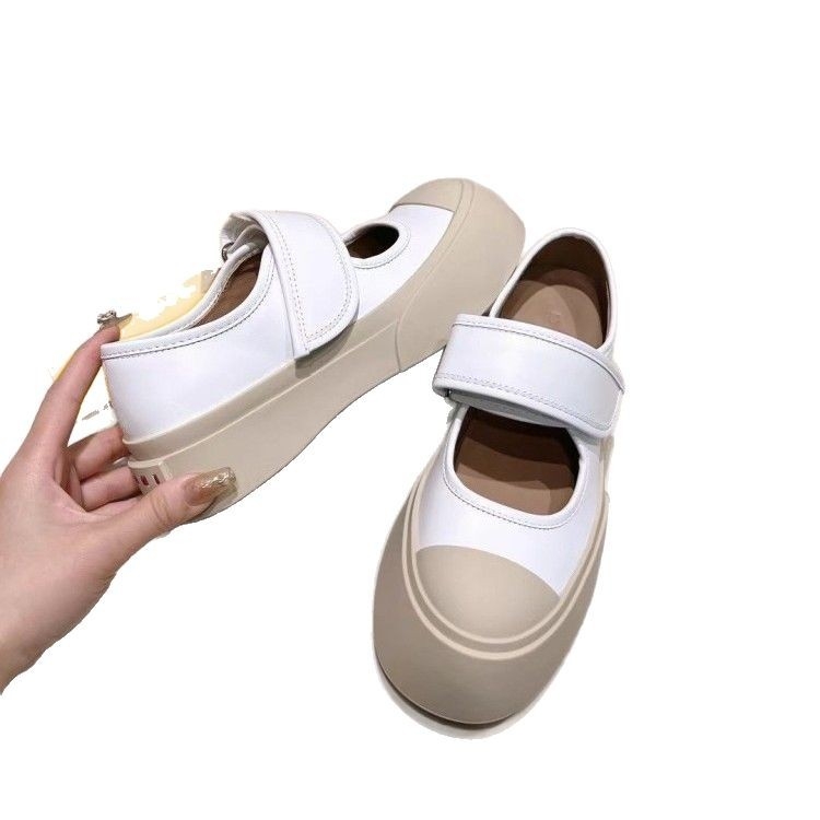 Mary Jane női cipő kerek orrú, 3–5 cm vastag talp, Velcro-zárás, felsőrész marhabőrből, belső juhbőrből