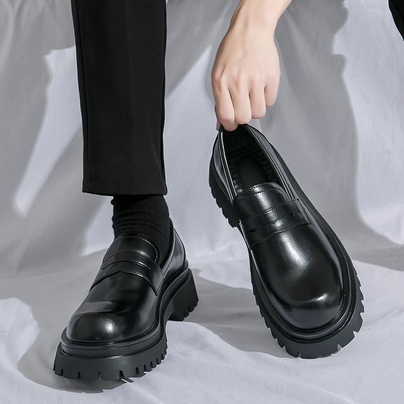 Muške PU kožne loaferice s gumom, okrugli nos, visina pete 3–5 cm, kreativni/koledžni stil, proljeće 2025