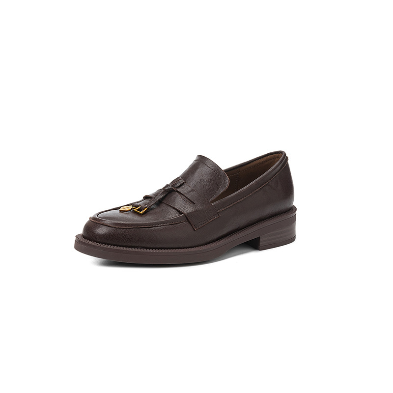 Loafers s resicama, britanski fakultetski stil (gornji dio od prve sloje ovčje kože; podstava od fleece; ulošak od prirodne kože; srednje visoka peta 3-5 cm)