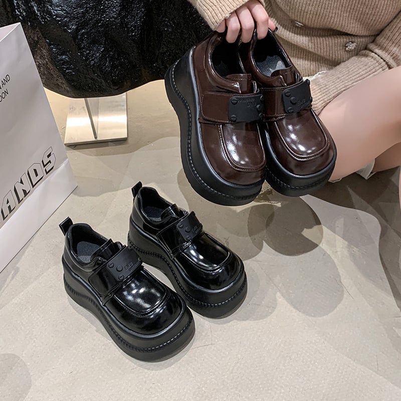 Loafersi s okruglim vrhom, gornji dio od mikrovlakna, platforma 6–8 cm, TPR potplat