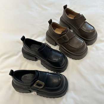 Ženske loafers s zaobljenim nosom, PU gornji dio, debeli 3–5 cm štikla, gumena podplat