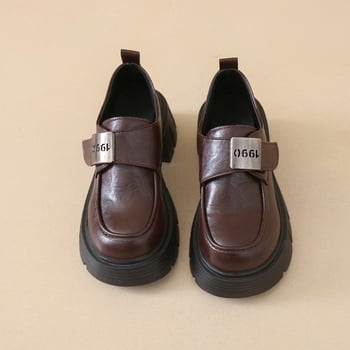 Loaferek vastag talppal, kerek orrú, PU felsőrész, gumi talp, középtalpas 3–5 cm-es sarok