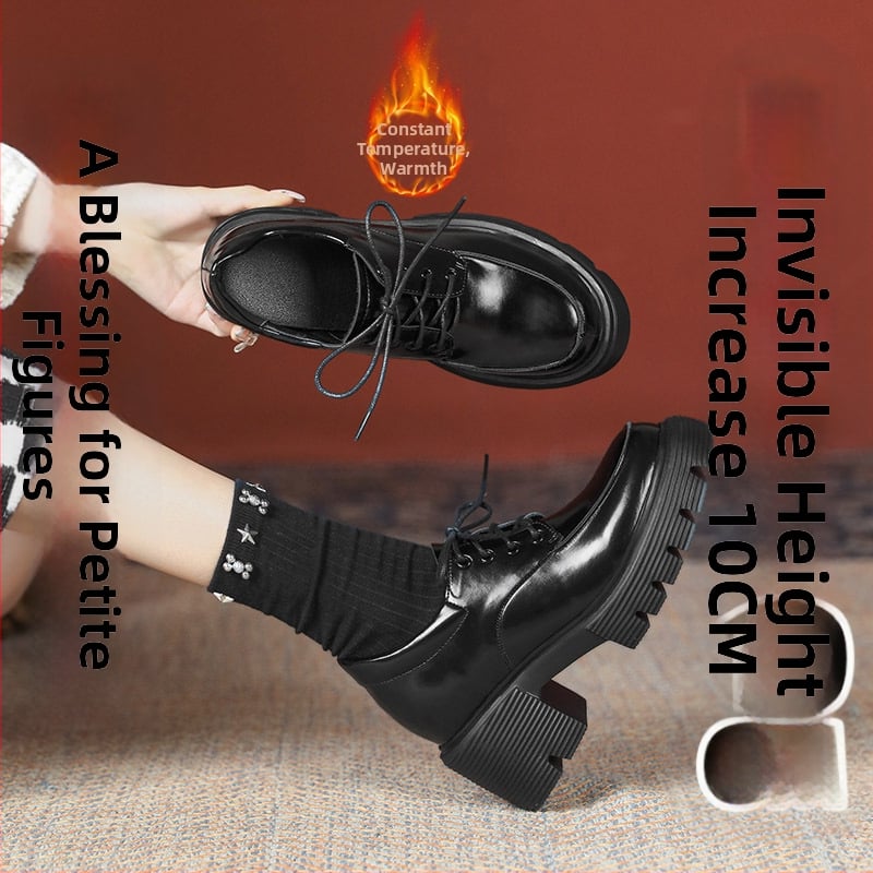 Lóferek kerek orrú, felső része másodrendű marhabőrből, gumitalp, PU belső talp, sarok 8 cm feletti