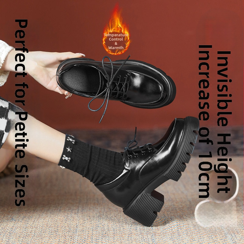 Lóferek kerek orrú, felső része másodrendű marhabőrből, gumitalp, PU belső talp, sarok 8 cm feletti