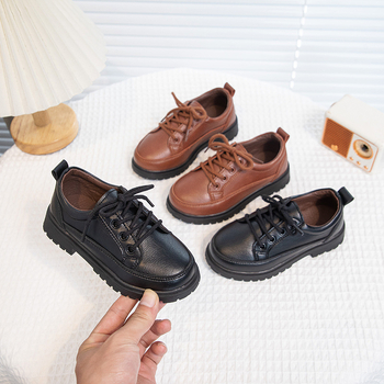 Fiúknak szabadidő cipő fűzős, PU felsőrész, PU bélés, PU talpbetét, gumírozott talp, brit stílus, 4–12 éveseknek, elején fűzővel