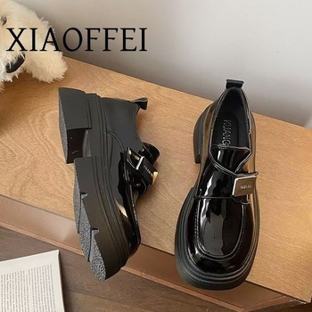 Ženski loafersi u stilu fakulteta, okrugla nosnica, PU gornji dio, Velcro zatvarač, gumena potplata, srednja visina pete 3–5 cm