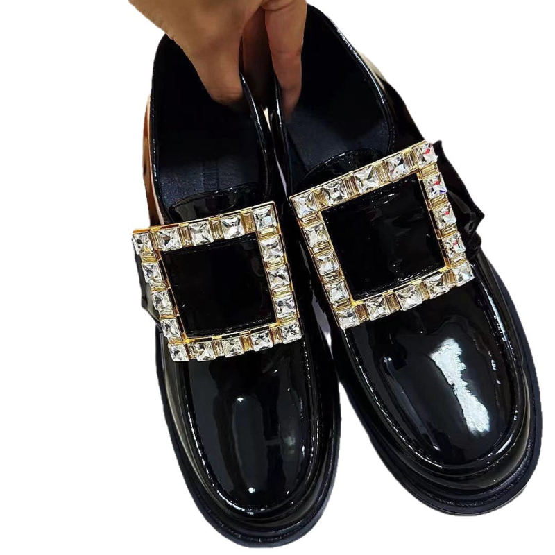 Ženski loafers s okruglim vrhom, gornji dio od umjetne kože, gumeni potplat, kvadratna kopča, srednja peta (3-5 cm)