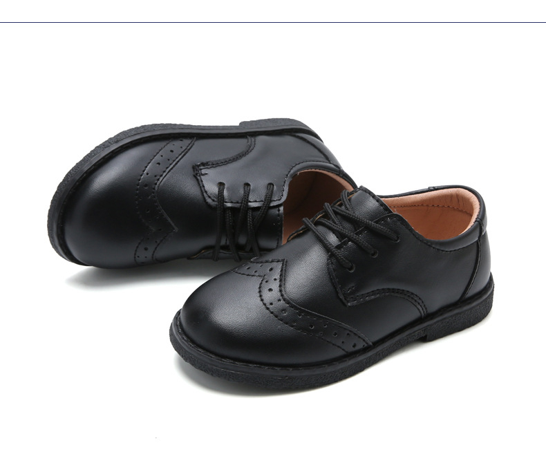 Vaikiški Brock bateliai – viršus mikropluoštas, vidinė PU, įdėklas PU, padas TPR, koledžo stilius, priekyje dirželis