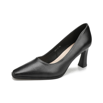 Женски обувки с квадратен нос и висок ток, офис стил, без връзки; върхът: супер фибър; ток: 6–8 см; подметка: гума; стелка: микрофибър кожа