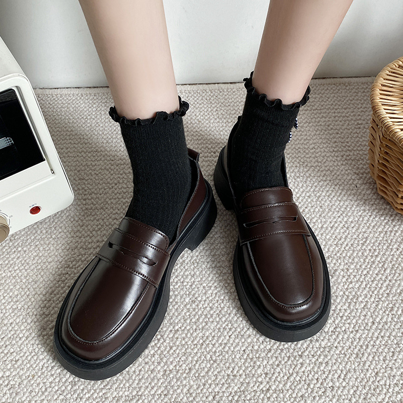 Loafers u britskom stilu, okrugla nosna kapica, PU vamp, srednji potpetica 3-5 cm, niski gornji dio
