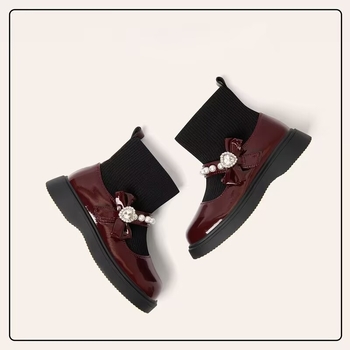 Mergaitėms skirti odiniai bateliai su kaspinu, iš split odos, PU pamušalas ir vidpadis, gumos padas, amžius 4–12 metų, ruduo 2025