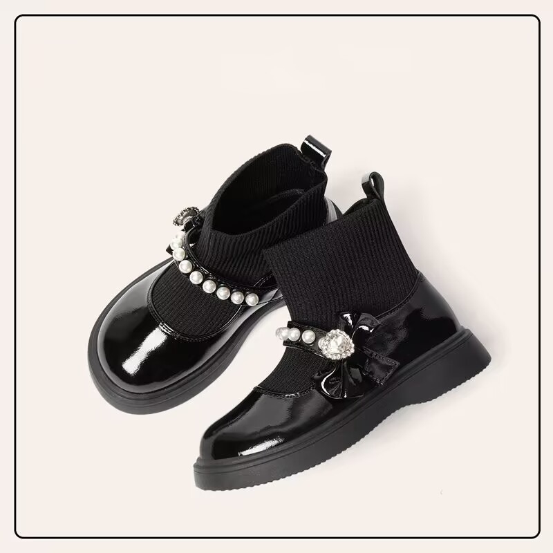 Mergaitėms skirti odiniai bateliai su kaspinu, iš split odos, PU pamušalas ir vidpadis, gumos padas, amžius 4–12 metų, ruduo 2025