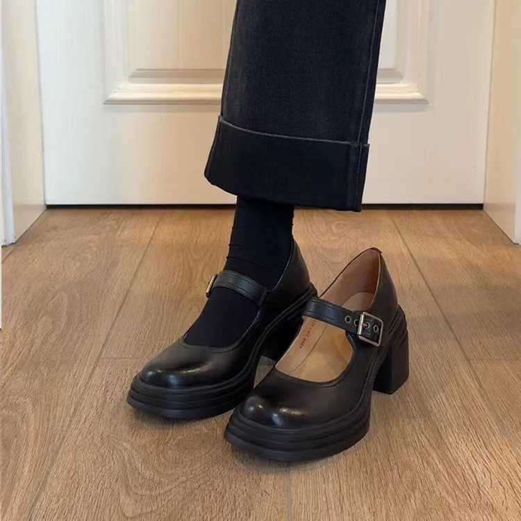 Loafers retro stila s okruglom noskom, gornji dio od dvostruke teleće kože, debeli pet 6–8 cm, gumena potplat