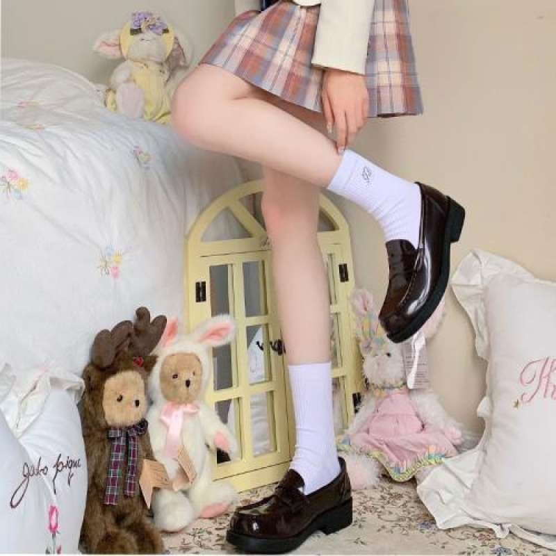 Mary Jane cipele, japanskog stila, Peep Toe, visina pete preko 8 cm, uzorak lubanje