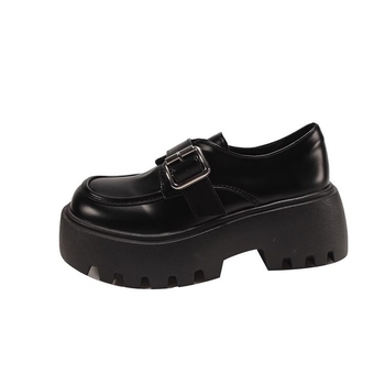 Ženske loafers s okruglim nosom, gornji dio od kože goveda, peta 6–8 cm, gumeni potplat, podstava od umjetnog krzna