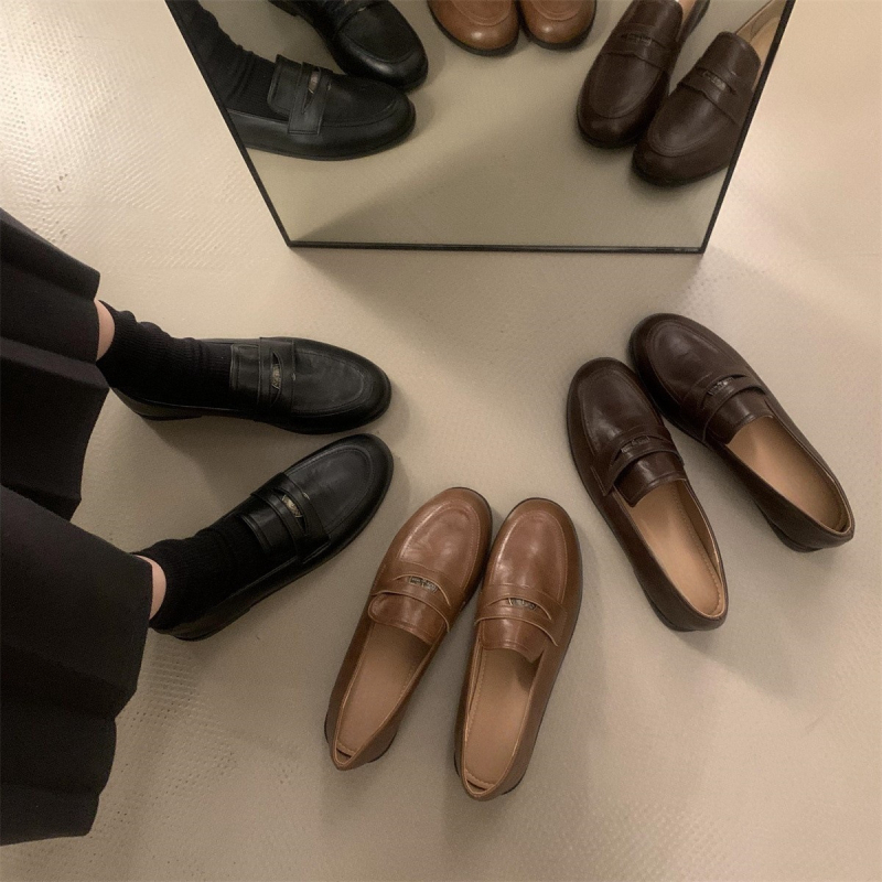 Ženske loafers u stilu British Academy, okrugli nos, gornji dio od mikrovlakana, gumena potplata, srednja visina potplata 3–5 cm
