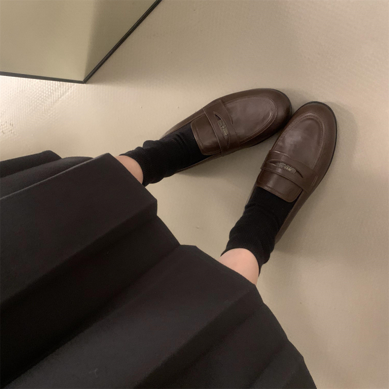 Ženske loafers u stilu British Academy, okrugli nos, gornji dio od mikrovlakana, gumena potplata, srednja visina potplata 3–5 cm