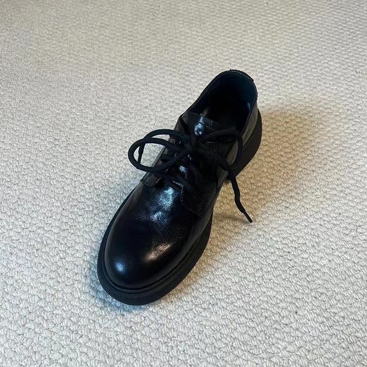 Kožne cipele s vezicama, okrugli vrh – vintage stil, gornji dio od dvostruke teleće kože, srednje visoki pet, gumeni đon