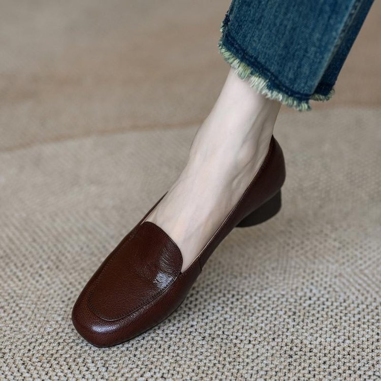 Ženske loaferice s okruglim nosom, gornji dio od mikrovlakna, slip-on, niski potplat, gumena podloga