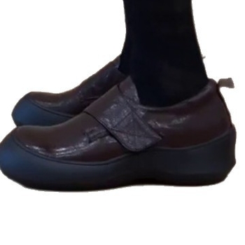 Pantofi damă, plat, vârf rotund, exterior din fibre super, toc 3–6 cm, talpă din cauciuc
