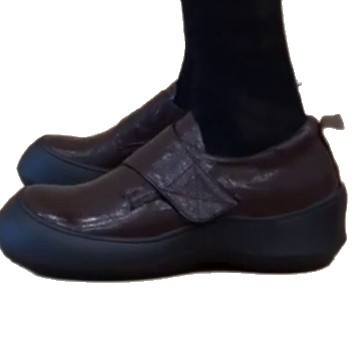 Pantofi damă, plat, vârf rotund, exterior din fibre super, toc 3–6 cm, talpă din cauciuc