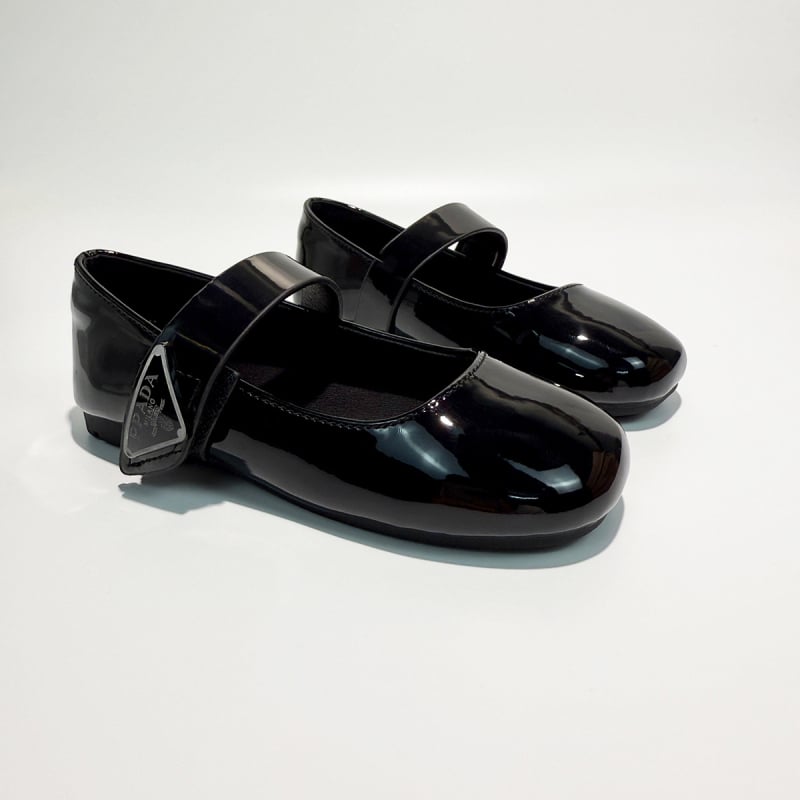 HEEMAKES Meitenēm kurpes ar mīkstu zoli – Velcro aizdare, gumijas zole, PU iekšējā odere, lakota virsma, elpojošas, pretkilšanas