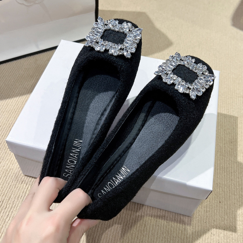 Pantofi damă cu talpă plată, vârf drept pătrat, partea superioară din piele întoarsă, toc mic pătrat, slip-on
