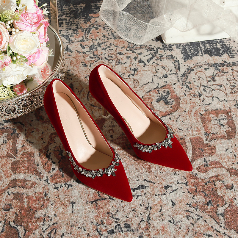 Pantofi de nuntă cu vârf ascuțit, partea superioară din catifea Xishi, 6–8 cm înălțime toc, toc subțire, talpă din cauciuc