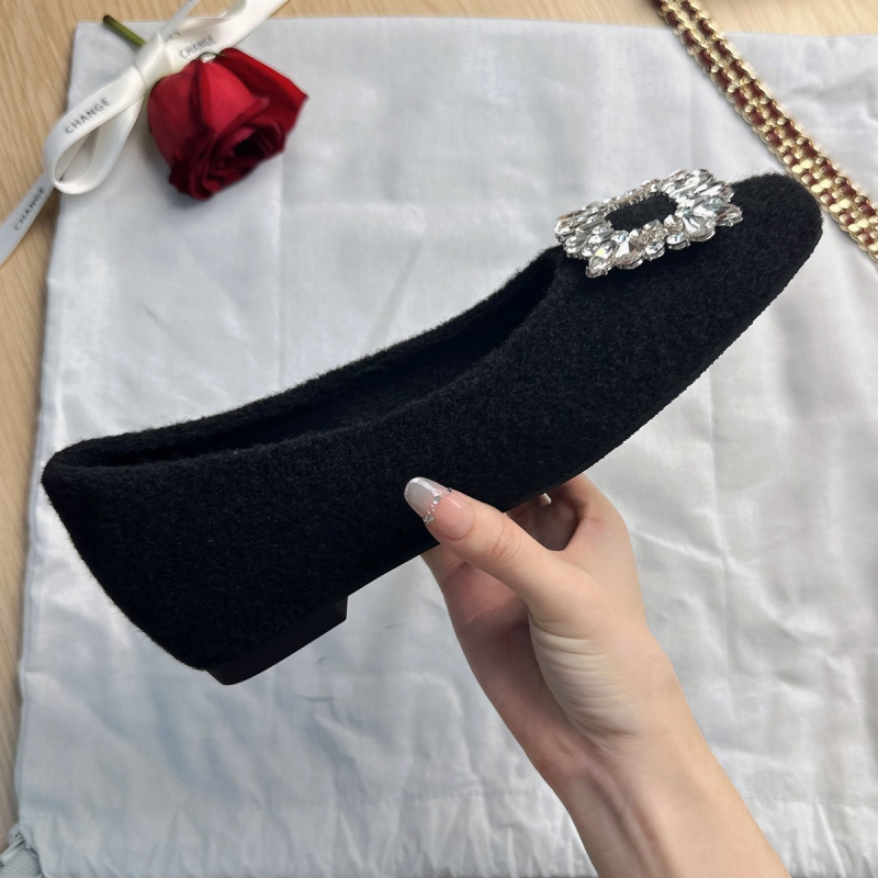 Pantofi Mary Jane din velur cu cristale, căptușeală din puf, înălțime ascunsă, talpă din cauciuc, toc mediu 3–6 cm, căldură de iarnă